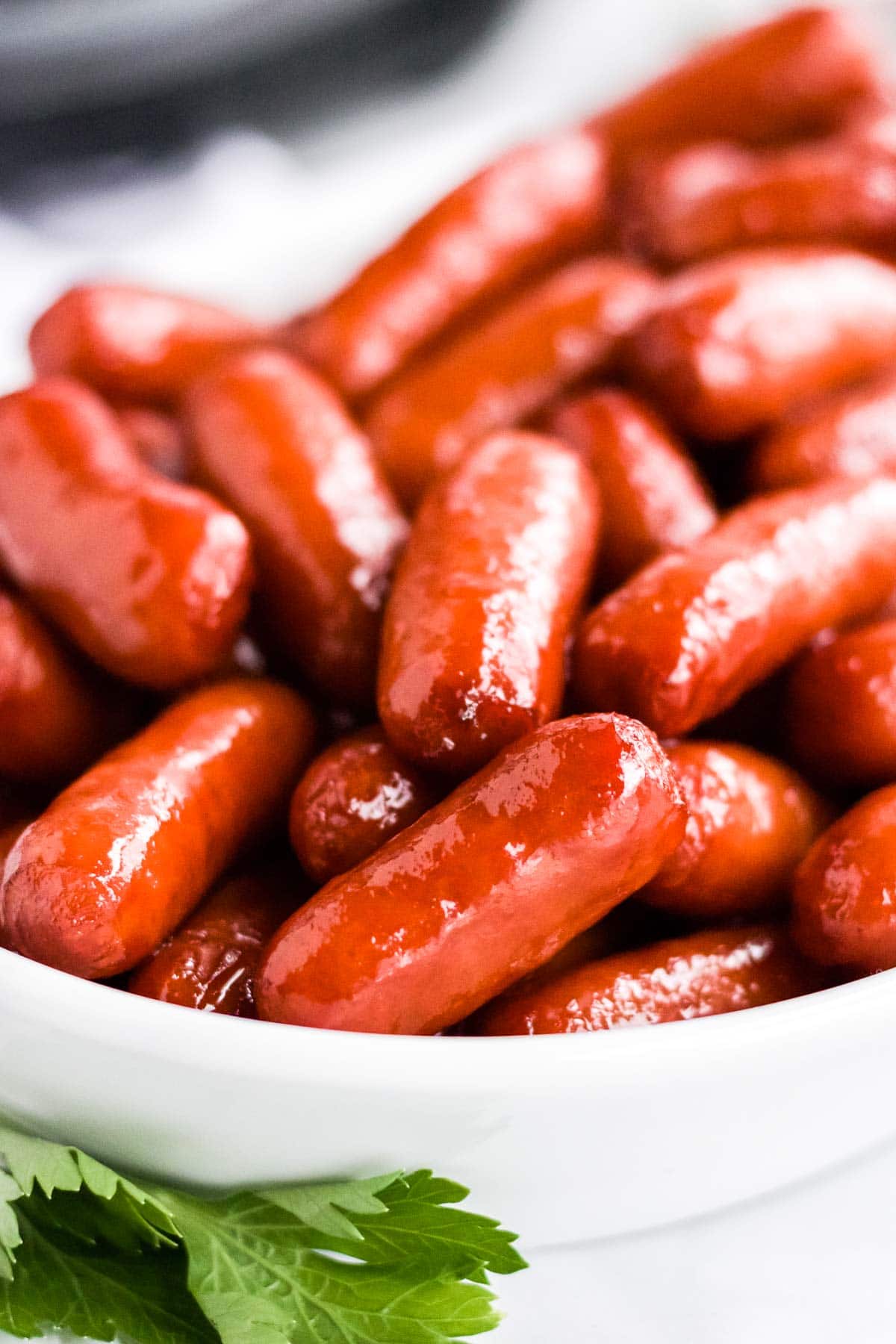 Easy Slow Cooker Little Smokies: Perfect Appetizers for a Crowd